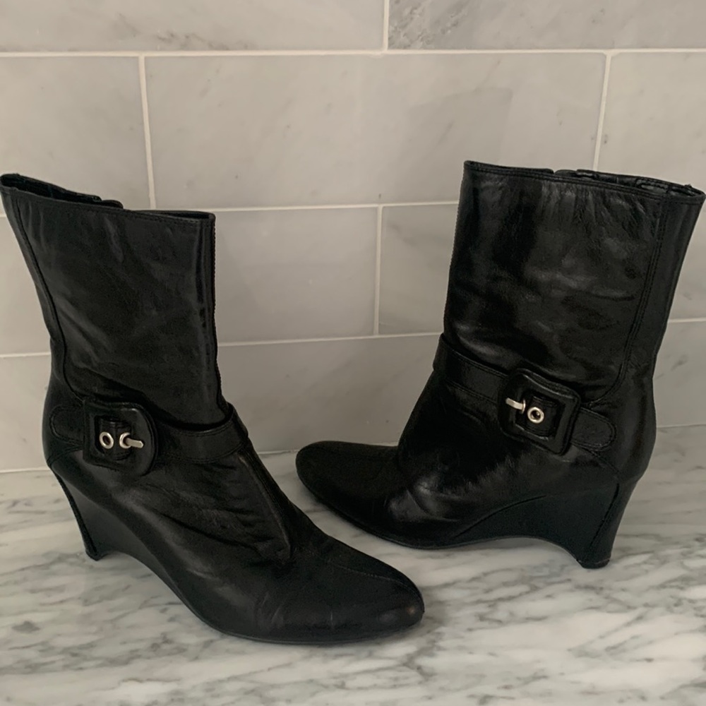 Bandolino black booties